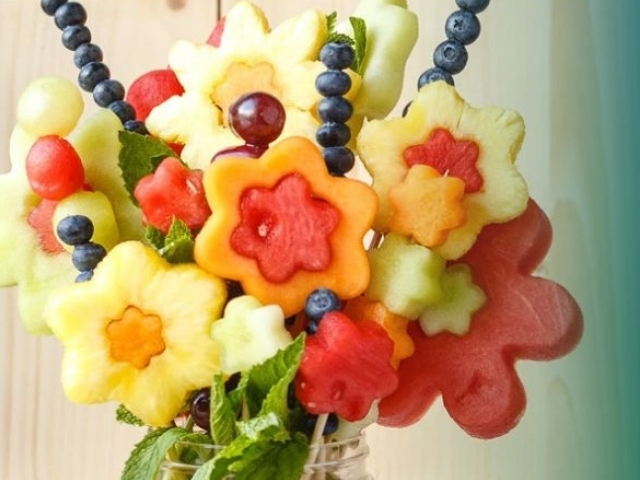 Bouquet of Fruits